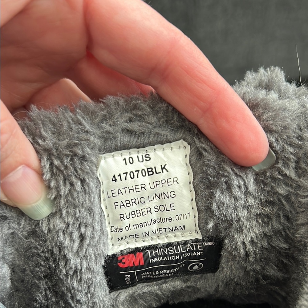 Kodiak Black and Gray Winter Boots with Plush Lining - Picture 3 of 8
